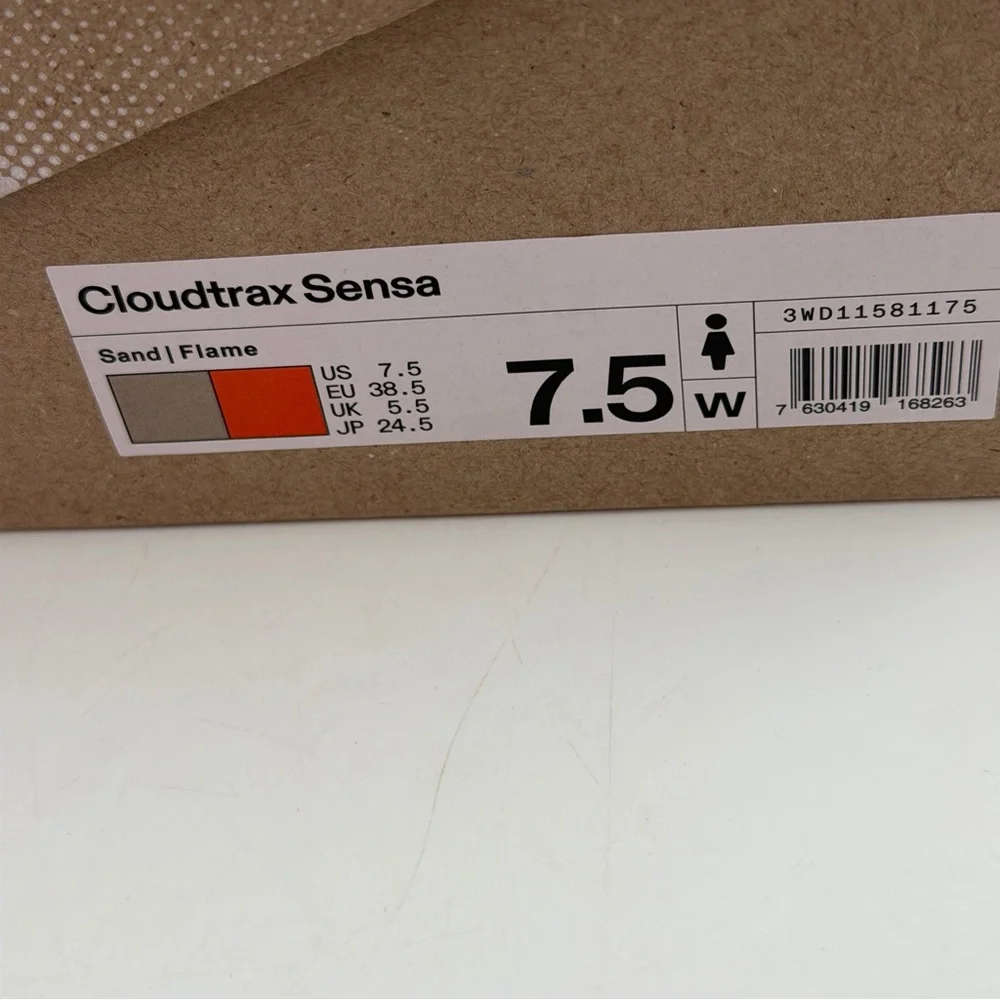 On Running Women’s Cloudtrax Sensa - SZ 7.5 - Sand/Flame Hiking Boots Sneakers - Picture 8 of 14